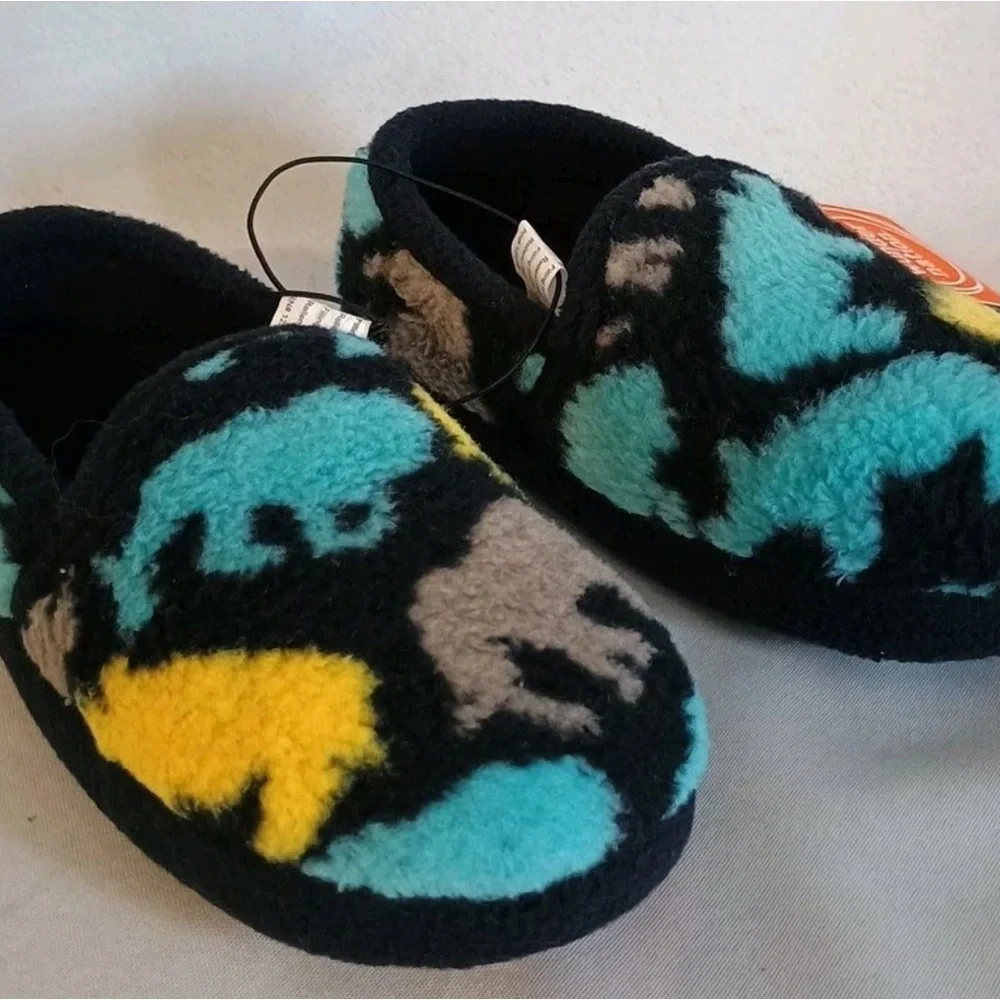 Wonder Nation Fuzzy Dinosaur Slippers Multicolor blue Brand New Toddler 9/10